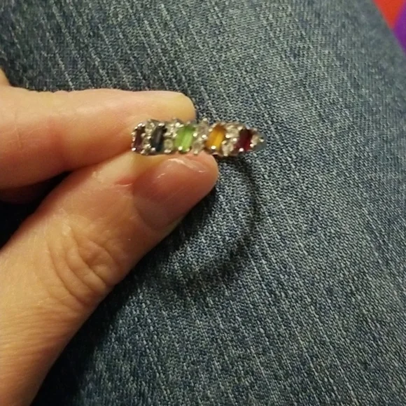 Beautiful Ring - Picture 3 of 4